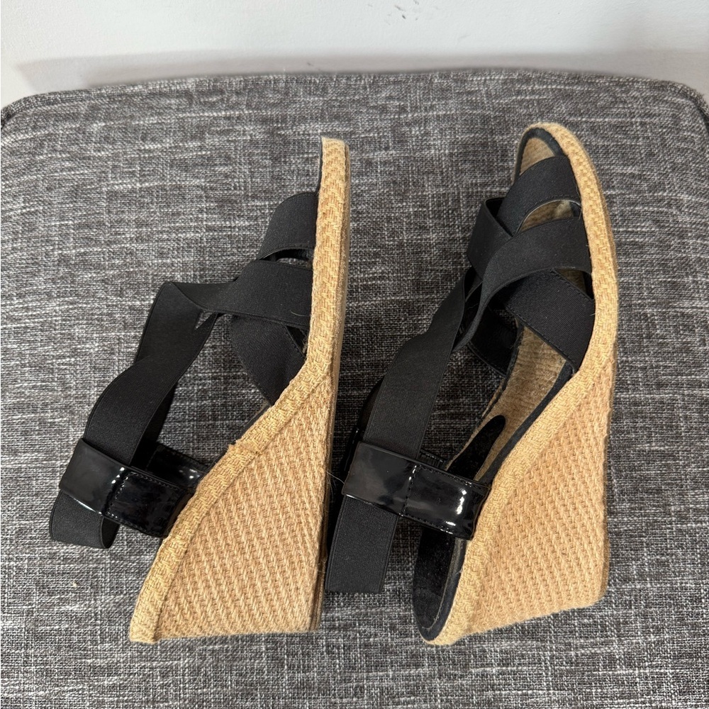 Andre Assous Black Espadrille Strappy Sandals, Size 9 - Picture 4 of 8
